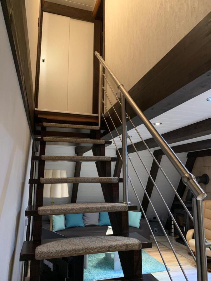 Natur Pur - Waldurlaub Im Tiny House Ronshausen エクステリア 写真